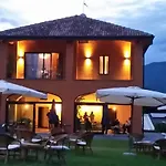 Hotell Equirelais 3*