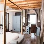 Hotell Equirelais 3*