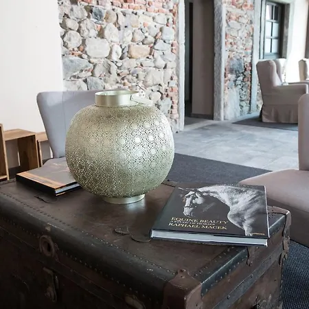Equirelais Hotel Lomnago