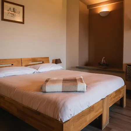 Equirelais Otel Lomnago