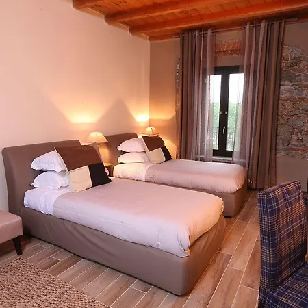 Ξενοδοχείο Equirelais Lomnago