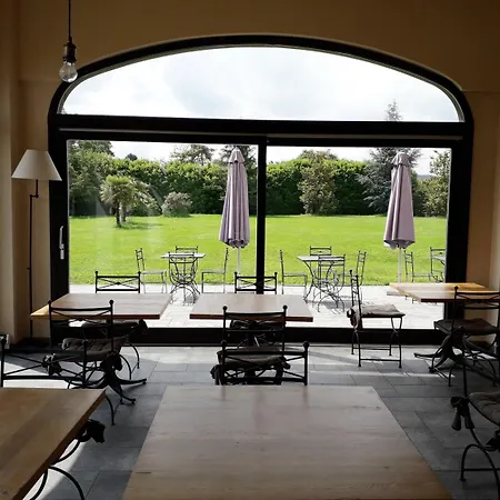 Ξενοδοχείο Equirelais 3*