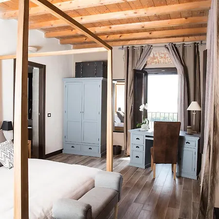 Ξενοδοχείο Equirelais 3*