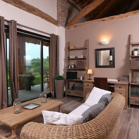 Ξενοδοχείο Equirelais 3*