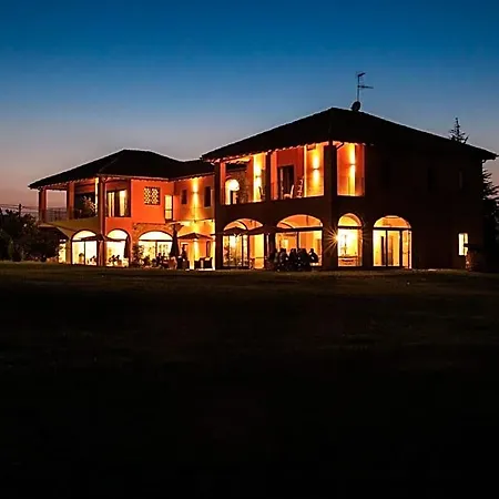 Hotell Equirelais 3*