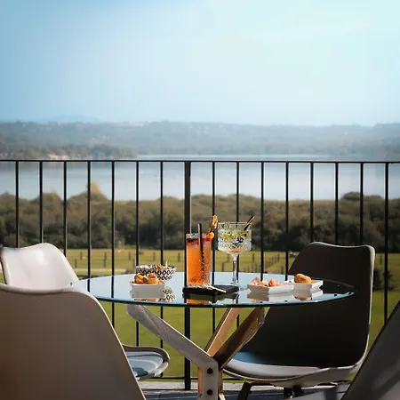 Otel Equirelais 3*