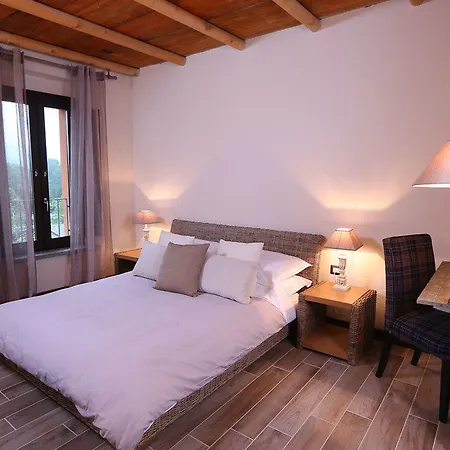 Equirelais فندق Lomnago