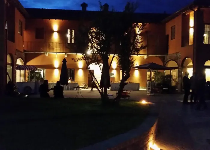 Hotel Equirelais Lomnago