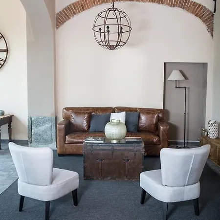 Equirelais Отель Ломнаго