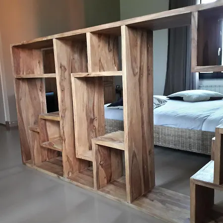 Equirelais Ломнаго